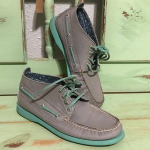 Sperry boat shoes
